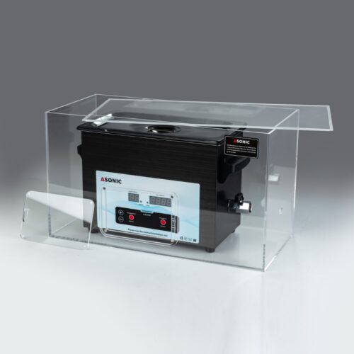 Öppen ljuddämpande låda med en 3L ASONIC ultraljudsrengörare, som illustrerar ljuddämpande design.